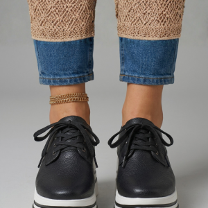 Women's Oxford Shoes With Lace Up Closure For Casual Wear